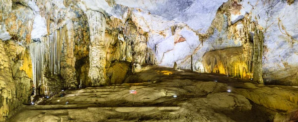Пещера в Ханое, Вьетнам — стоковое фото