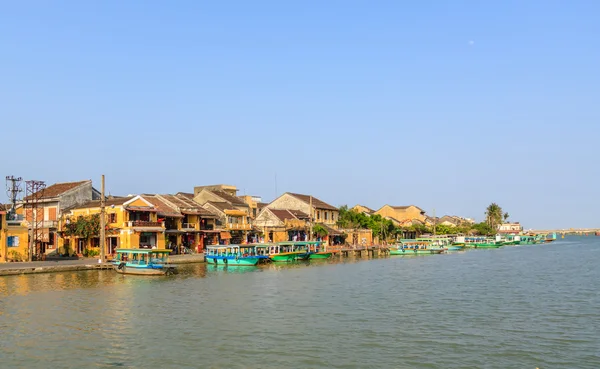 Pesca y barcos turísticos en el valle del río Mekong en Vietnam —  Fotos de Stock