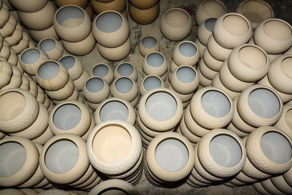 新陶瓷和釉料 — 图库照片