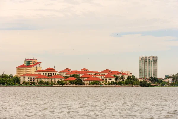 Batı Gölü (Ho Tay) Hanoi'de bir köşesinin havadan görünümü — Stok fotoğraf