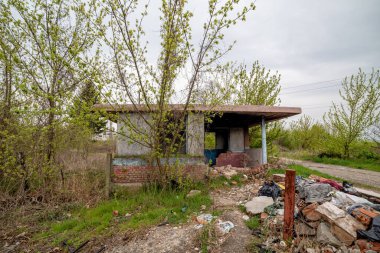Sırbistan 'ın en eski şeker fabrikasını terk etti. Terk edilmiş fabrika binaları Sırbistan 'ın Belgrad kentindeki Padinska Skela belediyesinde bulunuyor..