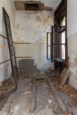 Bocar, Sırbistan - 04 Mayıs 2021: Hertelendi 'nin İçi - Bajiç Kalesi, 19. yüzyılın başında Bocar köyünde klasik tarzda inşa edildi.