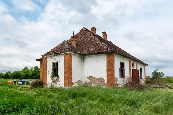 Ruches Côté Une Vieille Maison Abandonnée — Photo