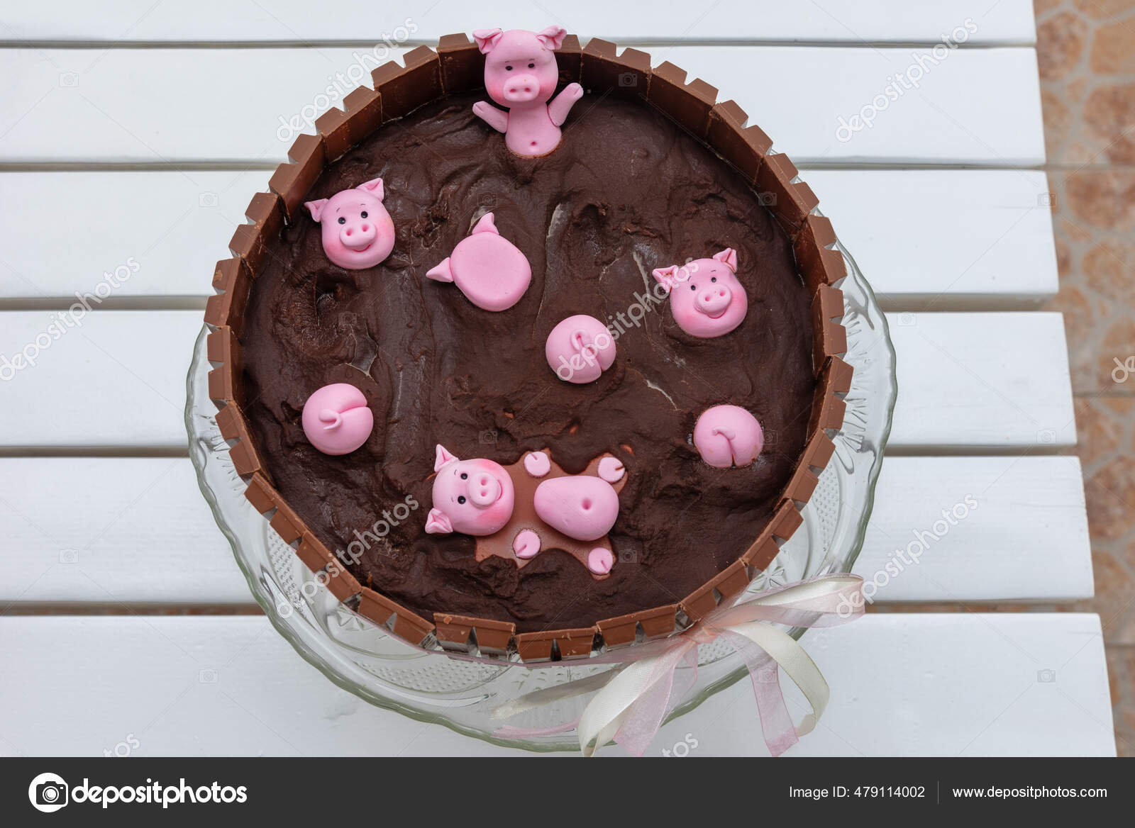 Kit Kat Gateau Chocolat Whit Cochons Image Libre De Droit Par Nedomacki C