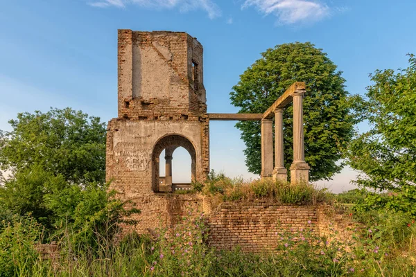 Mali Idjos Serbien Juni 2021 Das Verlassene Sommerhaus Mali Idjos — Stockfoto