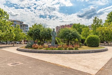 Bar, Karadağ - 05 Temmuz 2021: Karadağ 'daki Bar şehir merkezi. Karadağ 'ın Barosu' nun Modern Bölgesi.