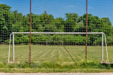 Futbol gol ile kırsal alanda çim ile birlikte net