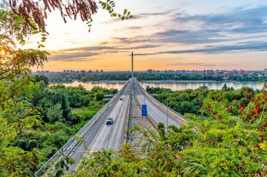 Novi Sad, Sırbistan 24 Ağustos 2021: Novi Sad 'da Özgürlük Köprüsü