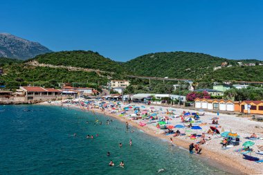 Utjeha, Karadağ - 07 Temmuz 2021: Adriyatik kıyısındaki Utjeha Sahili.