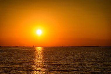 Yunanistan 'da İyon Denizi' nde Günbatımı