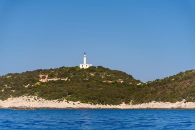 Lefkatas Burnu Lefkada adasındaki deniz feneri, Yunanistan 