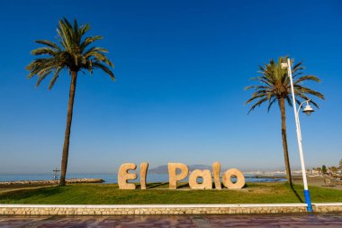 Malaga, İspanya - 06 Ağustos 2024: Malaga, İspanya 'da Plaj 