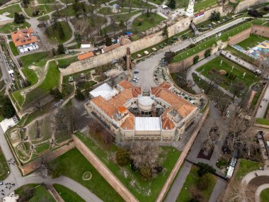 Belgrad, Sırbistan - 02 Ocak 2026: Kalemegdan 'daki askeri müze binası İHA' dan fotoğraflandı