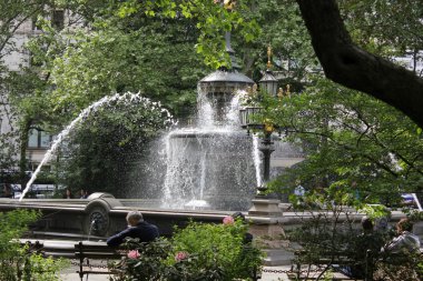 New York City Hall Park'ta Croton çeşme bahar