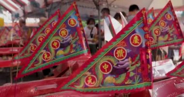 (2020 09 02 yeni Taipei şehri) Çin geleneksel dini gelenekleri, Çin Hayalet Festivali, hayaletler ve tanrılara adaklar