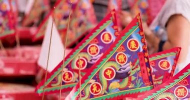 (2020 09 02 yeni Taipei şehri) Çin geleneksel dini gelenekleri, Çin Hayalet Festivali, hayaletler ve tanrılara adaklar