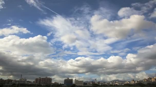 Зображення Переміщують Хмари Часі Багаті Хмари Перед Тайфуном — стокове відео