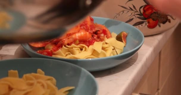 Spaghettis Cuisson Nouilles Aux Tomates Fruits Mer — Video