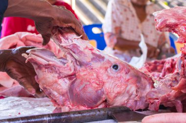 Mezbaha Tayland, taze Çiğ domuz