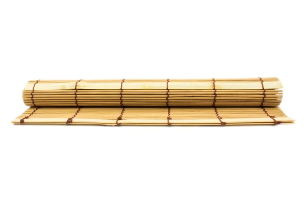 Sushi rollen roller bamboe materiaal mat maker geïsoleerde Wit ba — Stockfoto