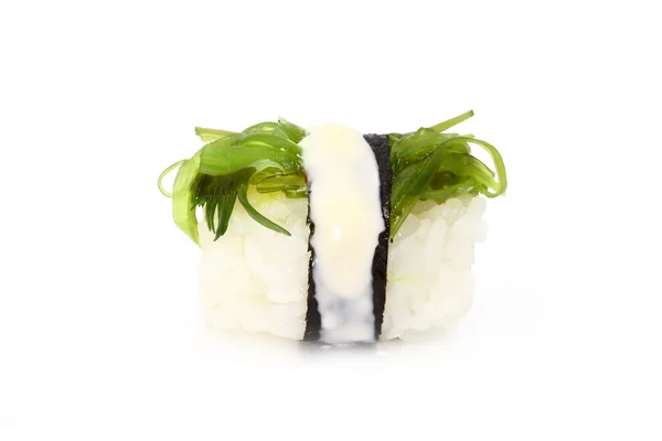 Japanisches Sushi isoliert auf weißem Hintergrund — Stockfoto