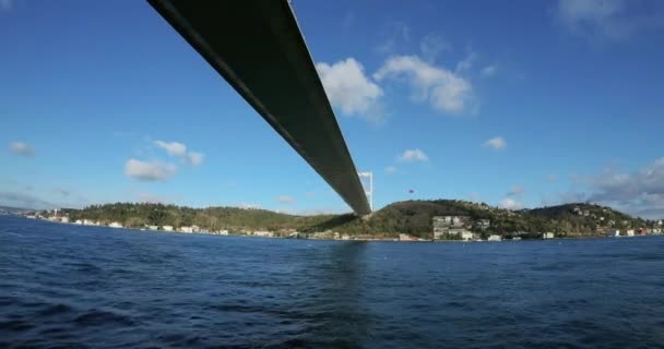 Moving under the bridge on Bosphorus in Turkey — Stock Video