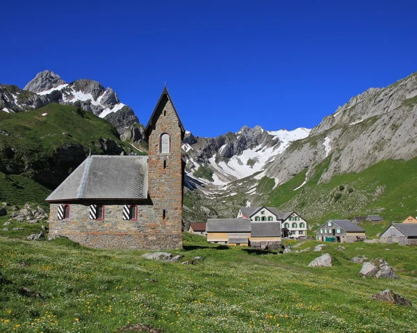 Antigua capilla en el Meglisalp — Foto de Stock