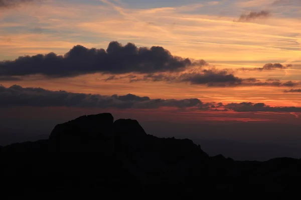 Pôr do sol no Monte Niederhorn — Fotografia de Stock