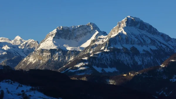 冬天的早晨，在行政区 Schwyz — 图库照片