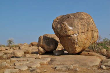 Hampi bouldering için popüler granit boulder