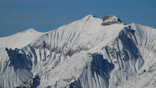 冬のヴァニル山のピーク — ストック写真