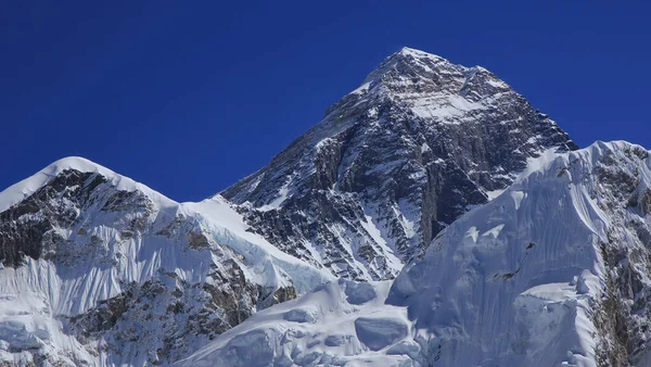 Sonbaharda Everest Dağı — Stok fotoğraf
