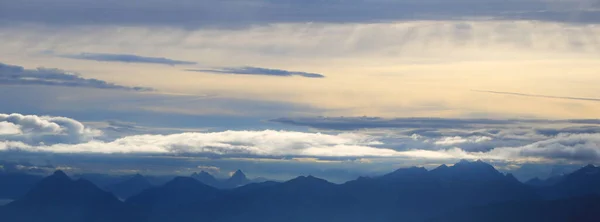 Dramático Cielo Matutino Sobre Monte Stanserhorn Otras Montañas Los Alpes — Foto de Stock