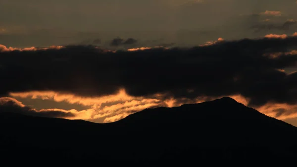 Bright Light Clouds Mount Wilerhorn — Φωτογραφία Αρχείου