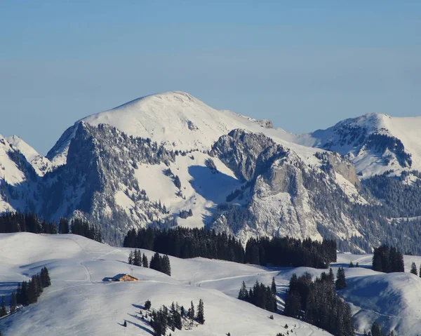 Zimowy Krajobraz Pobliżu Zweisimmen Szwajcaria — Zdjęcie stockowe