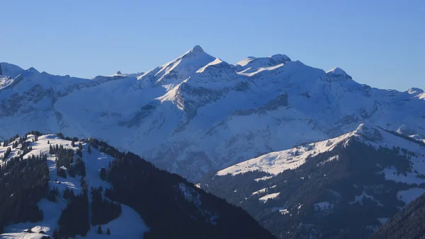 Vue Lointaine Chaîne Montagnes Diablerets Glacier Par Une Journée Hiver — Photo