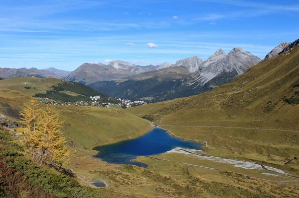 Blue lake Schwellisee and Arosa — Stock Photo, Image