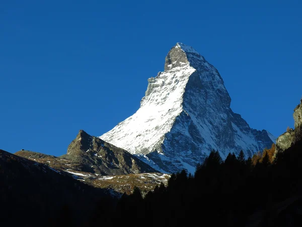 Zermatt, Matterhorn sabahın erken saatlerinde — Stok fotoğraf