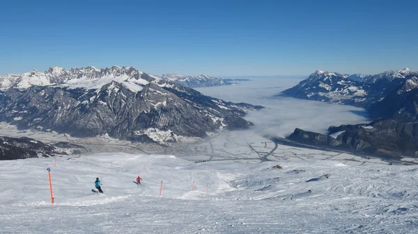 Uitzicht vanaf de Pizol skigebied naar Sargans — Stockfoto