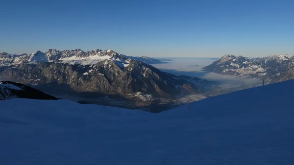 Zonsondergang in het skigebied Pizol — Stockfoto