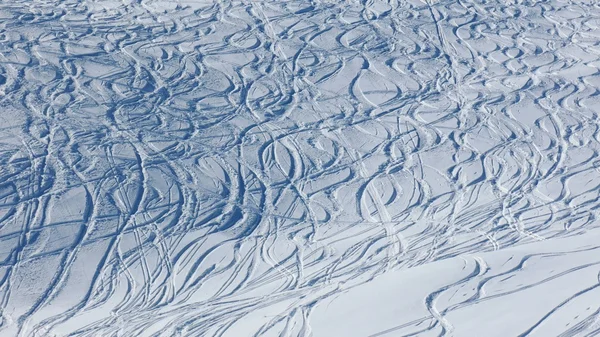 Сноуборд і лижні траси — стокове фото