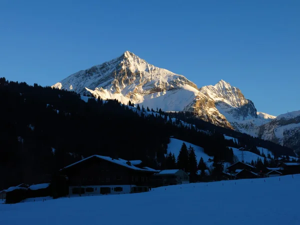 Gün batımında Spitzhorn — Stok fotoğraf