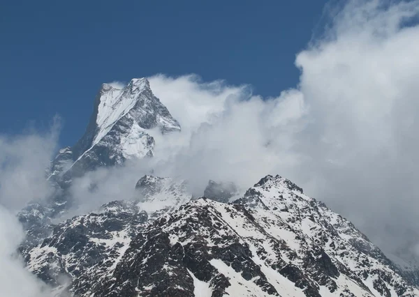 Gipfel der Machhaputschhre — Stockfoto