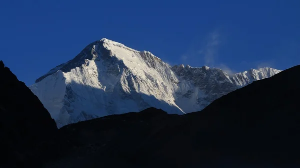 Cho Oyu w sunrise — Zdjęcie stockowe