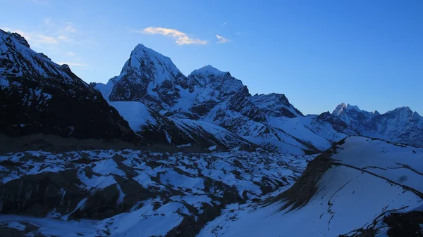 Early morning in Gokyo — Stockfoto