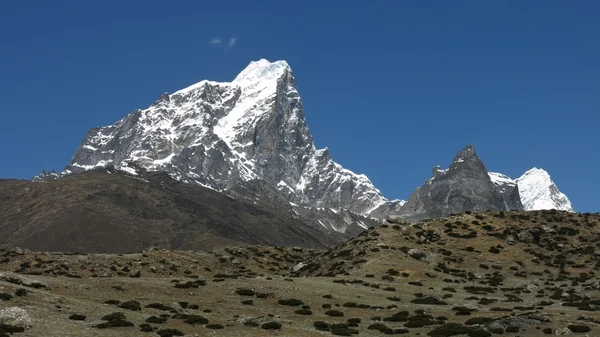 Cholatse, high mountain — Stock Photo, Image