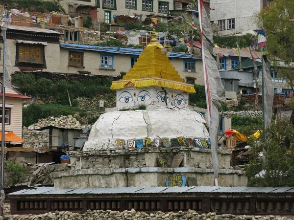 Stupa in Namche Bazaar, Everest Region — Stock Photo, Image