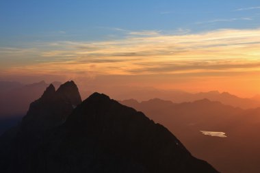 Gün batımında, Wendenstocke Titlis görüntülemek
