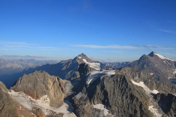 Uitzicht vanaf de titlis, Zwitserse Alpen — Stockfoto