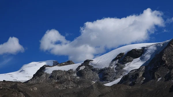 Chmura nad lodowca w Zermatt — Zdjęcie stockowe